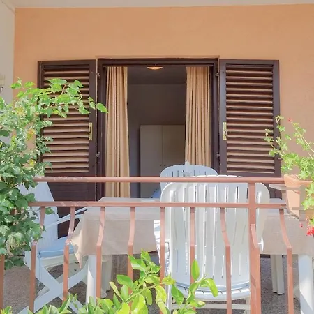 Maria Nevija アパート *